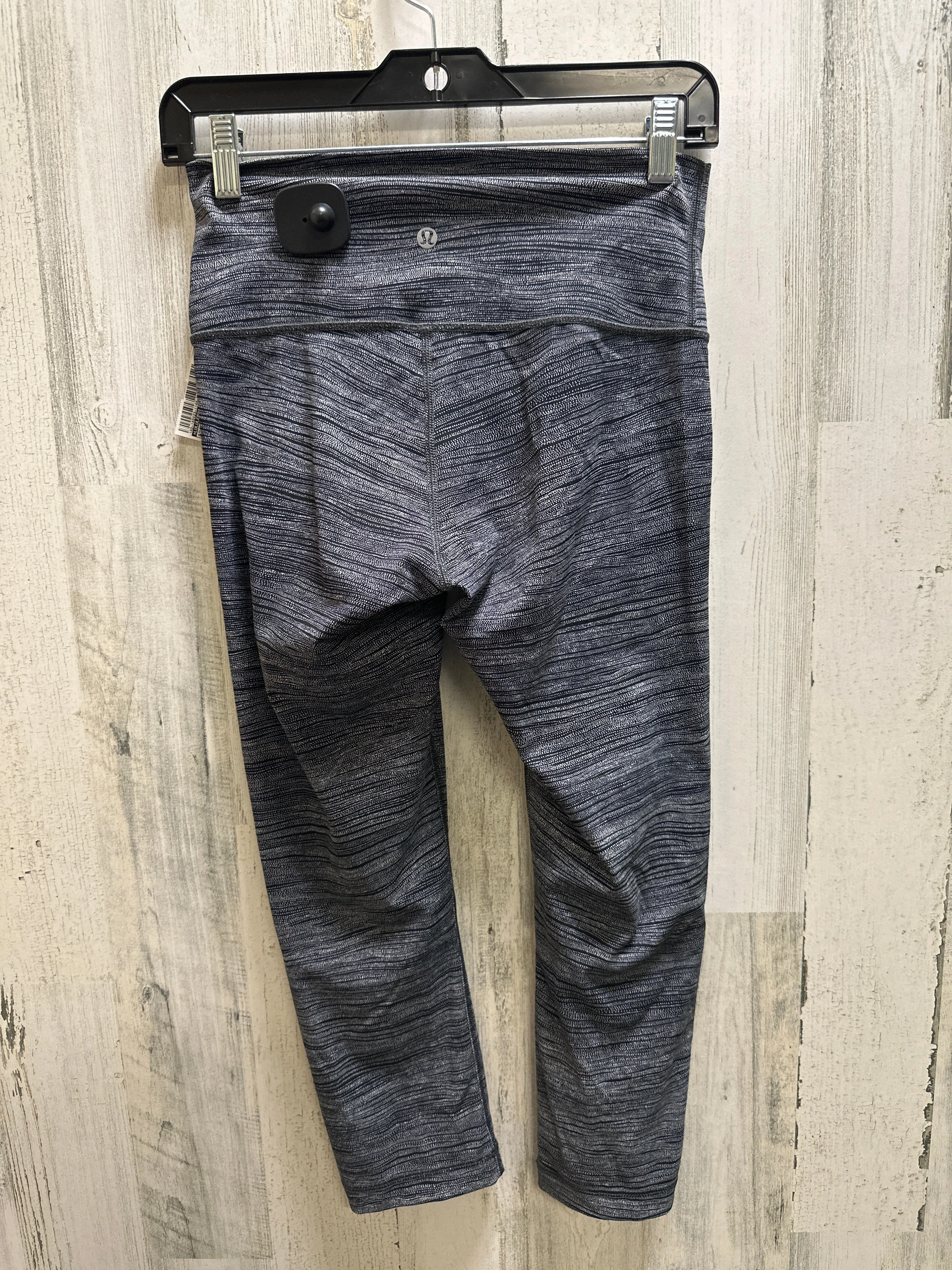 Athletic Leggings Capris By Lululemon  Size: 2