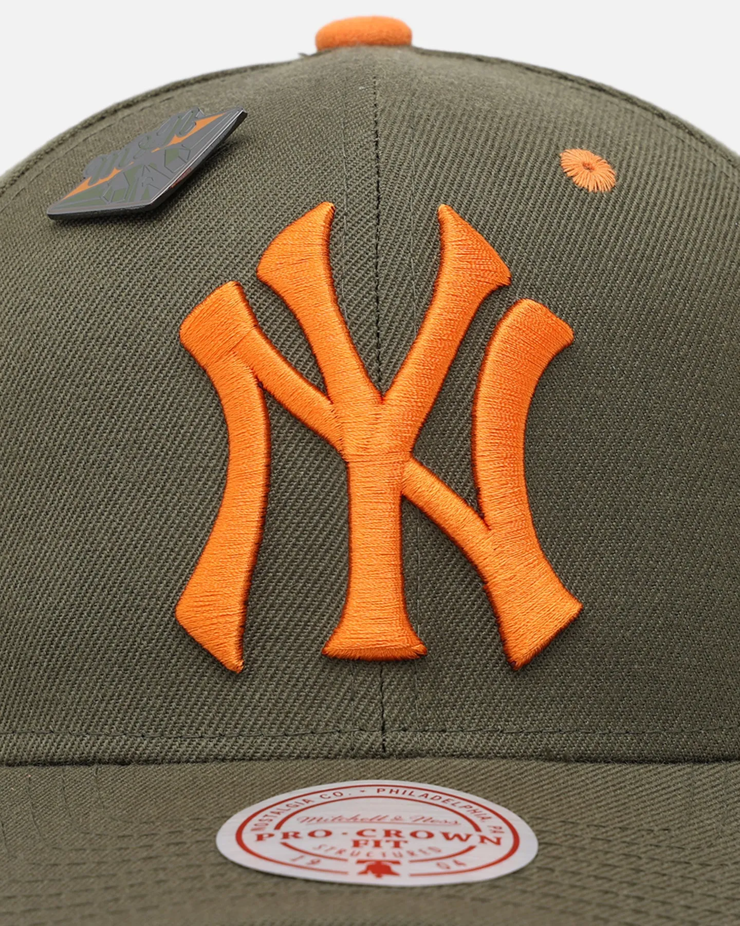 Mitchell & Ness New York Yankees 'Harmony of Hues' Pro Crown Snapback Olive/Orange