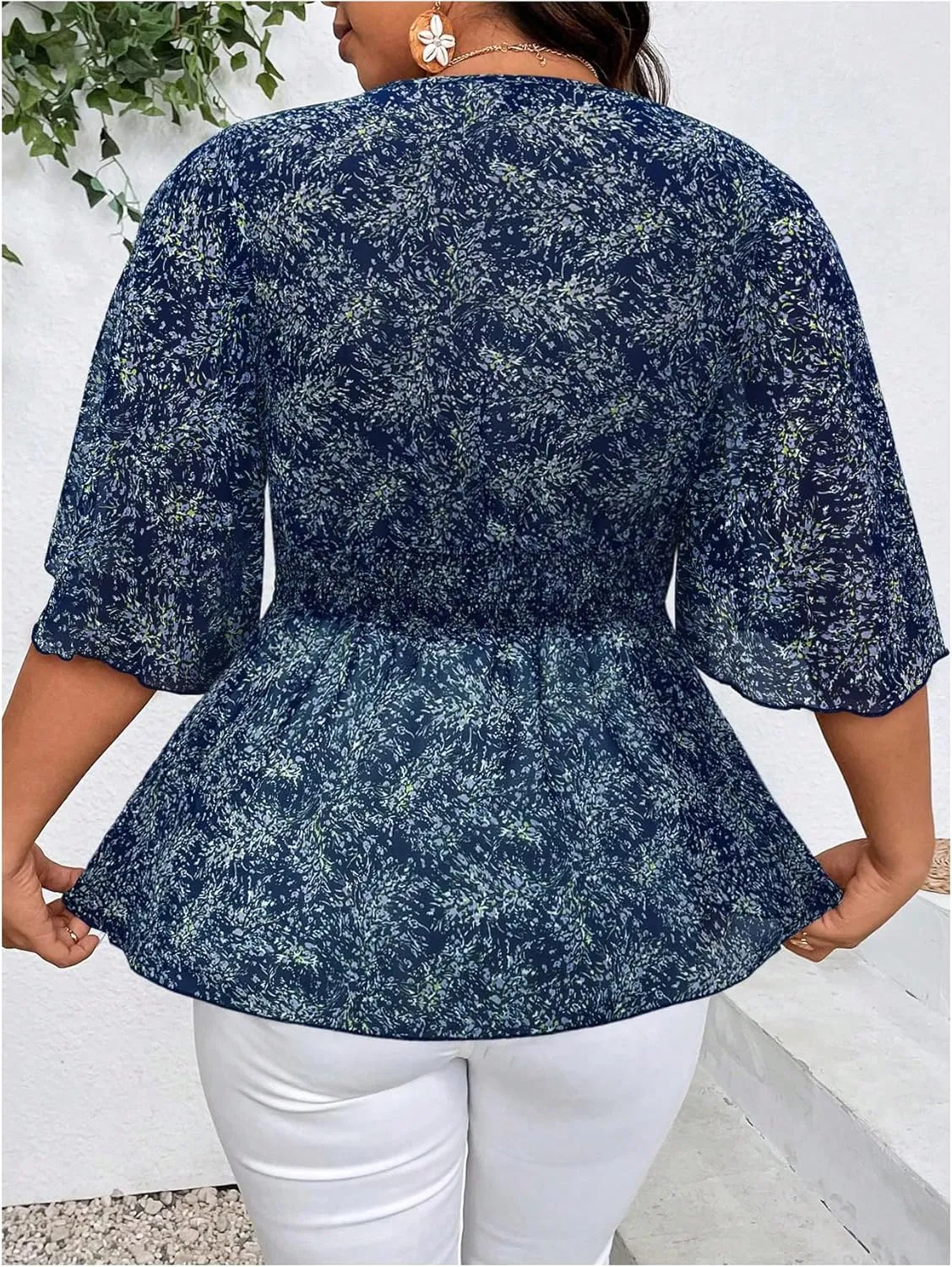 SOLY HUX Women's Plus Size V Neck Blouses Floral Print Flowy Peplum Tops Summer Ruffle Chiffon Shirts