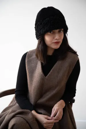 The Backward Vendor | Herd Hat in Black Shearling