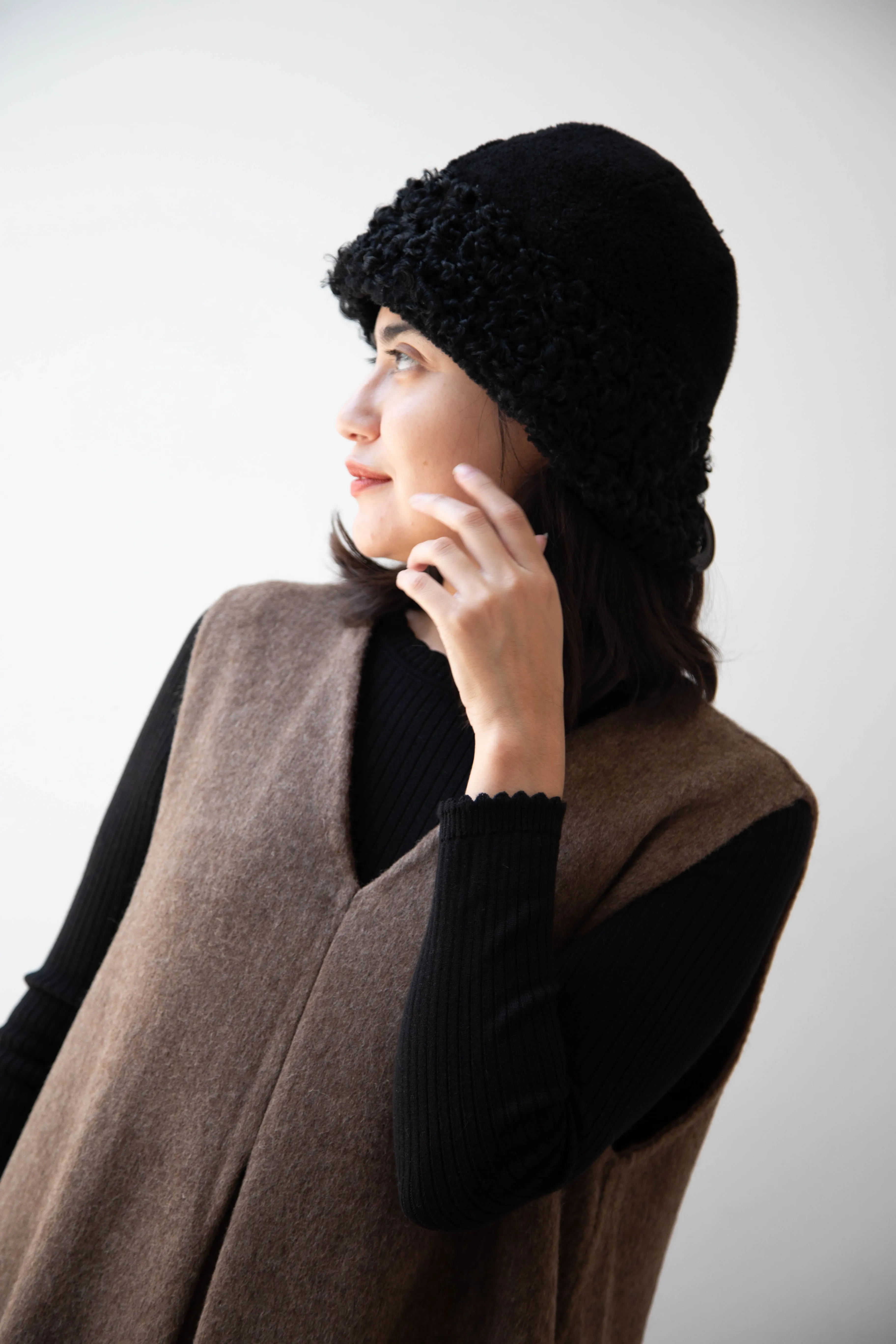The Backward Vendor | Herd Hat in Black Shearling