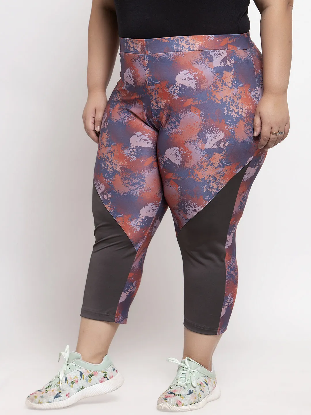 Women Blue & Brown Printed Capris