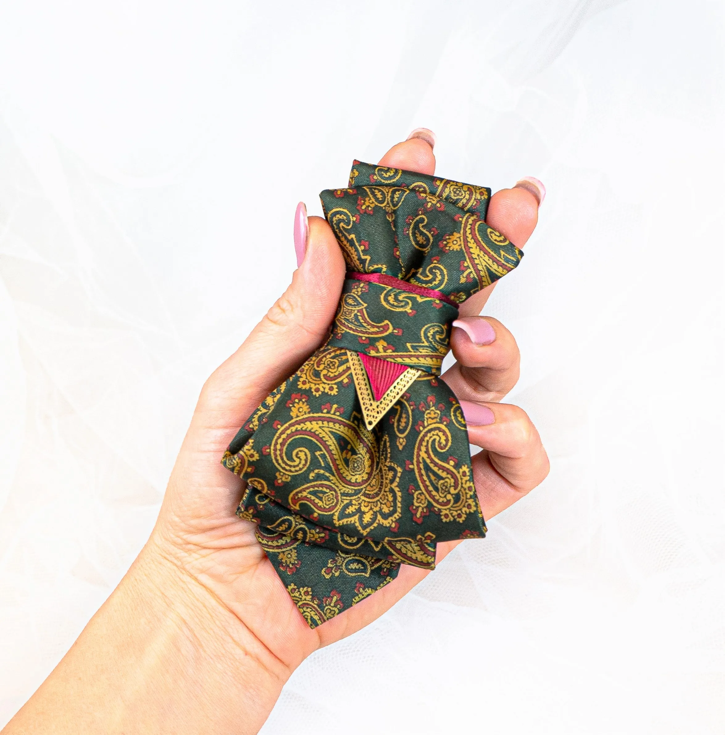 Womens necktie "THE GREEN GARDEN"
