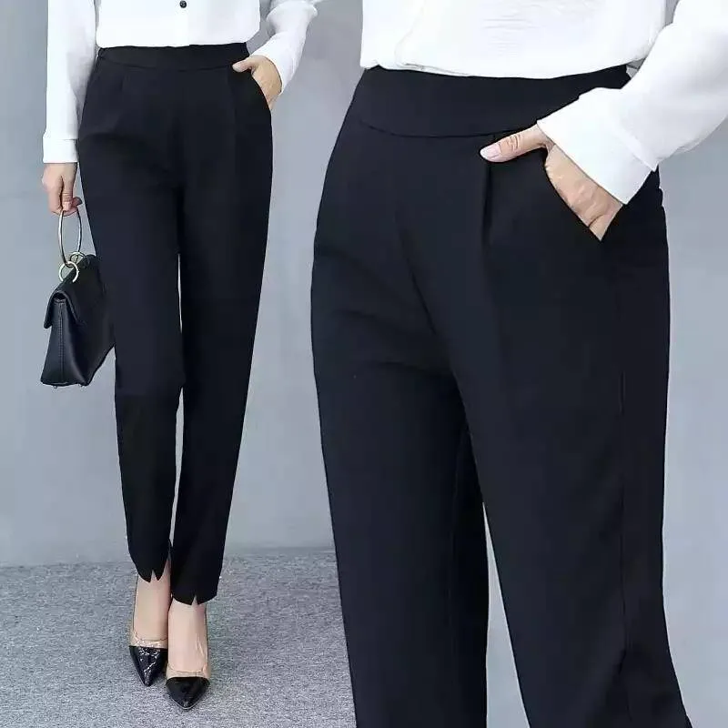 Women’s Slim Fit Pleated Pants with Pockets
